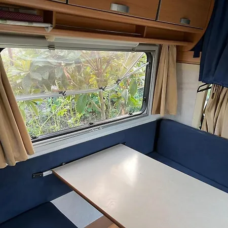 Camper Motorhome Albania Loreli Kemp