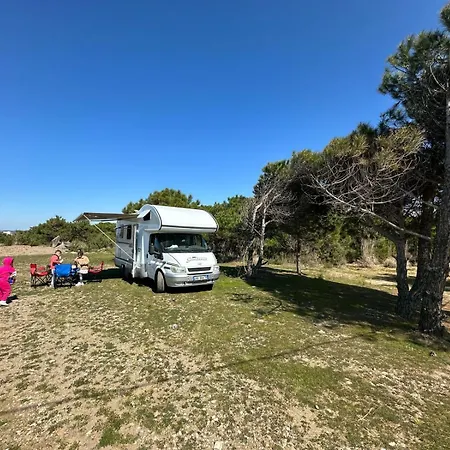 Camper Motorhome Albania Loreli *